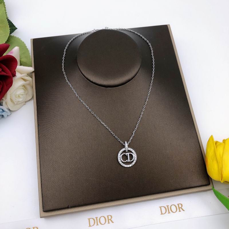 Dior Necklace 04lyr100